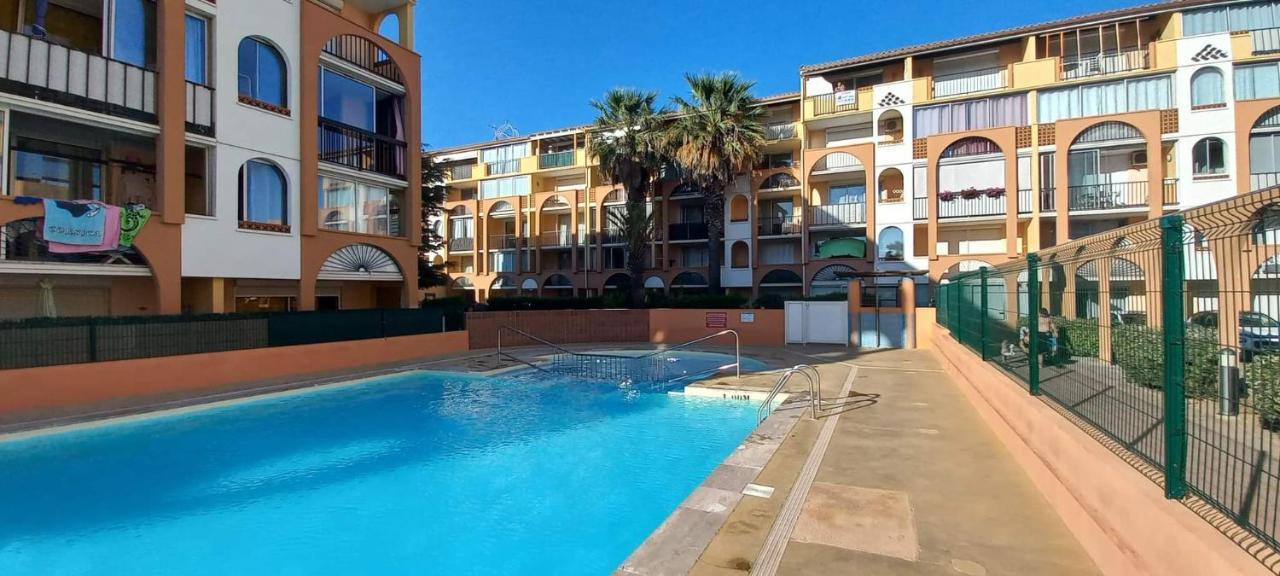 Appartement Situe Au Cap D'Agde Proche Plage Exterior foto